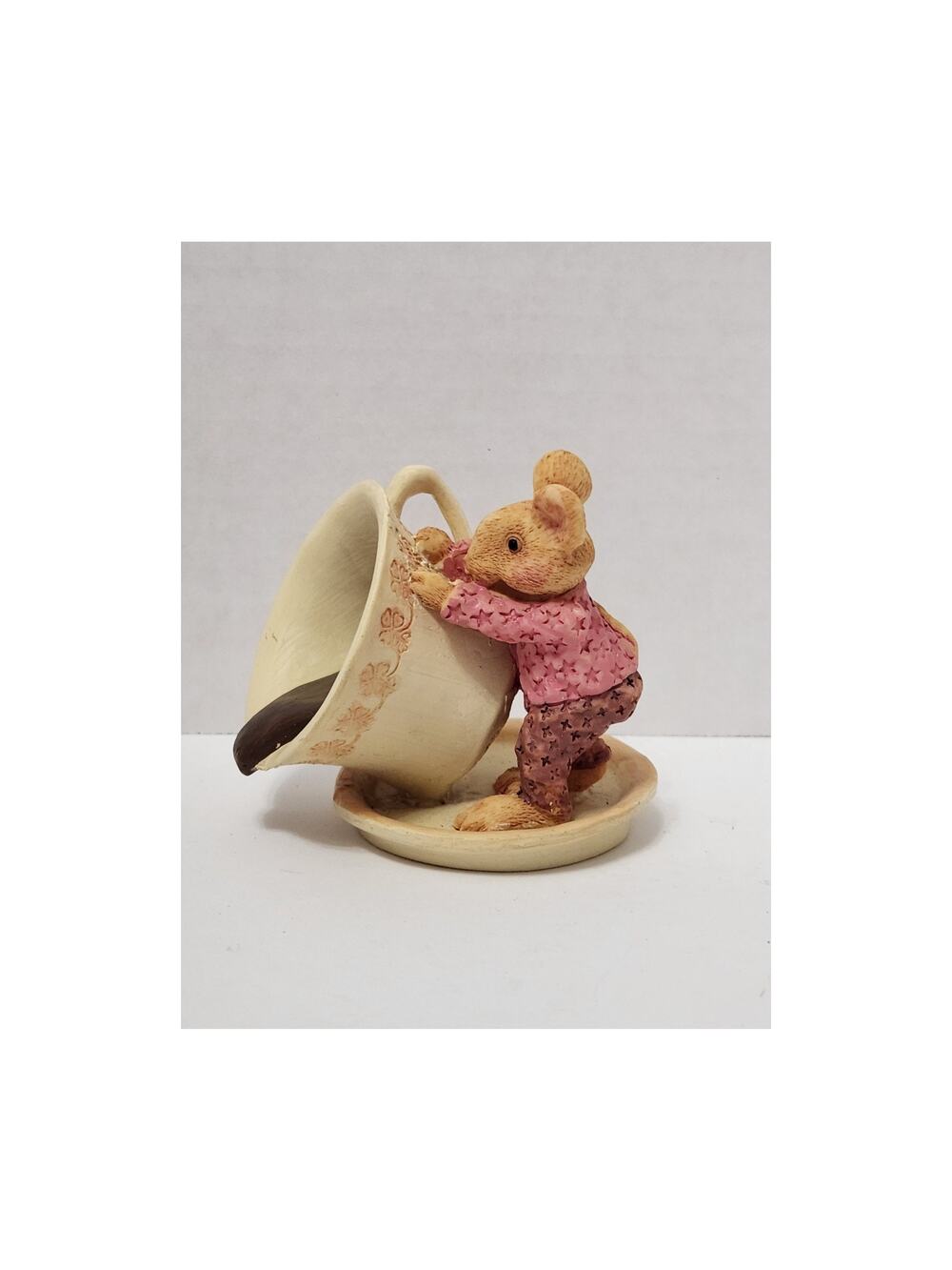 Vintage Lipco Figurine Mouse & Coffee Cup Teacup Spilling the Tea Ceramic Label